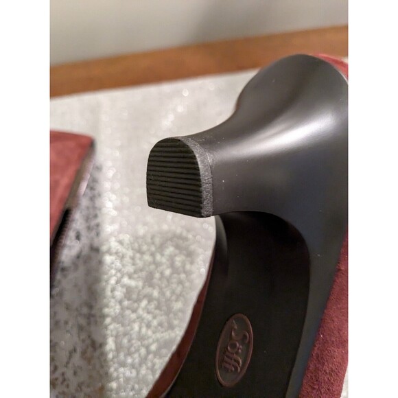 Sofft Heels Women's 9 Burgundy Suede Ruffled Round Toe Slip On Pump Academia - Picture 9 of 10